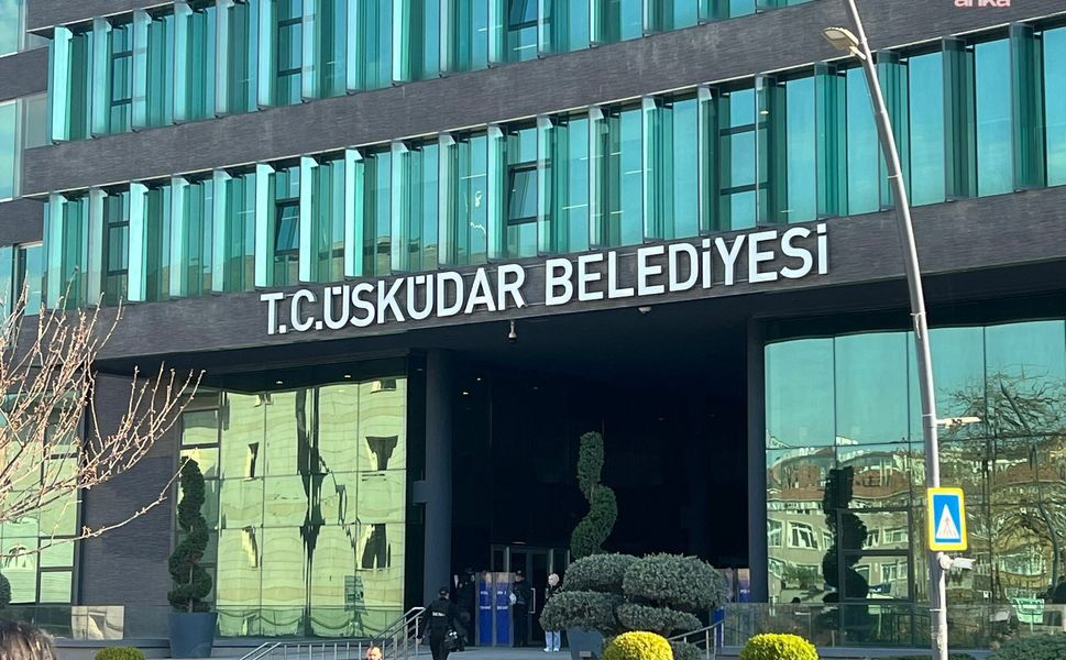 Üsküdar Belediye Başkanı Sinem Dedetaş Gözaltına Alındı