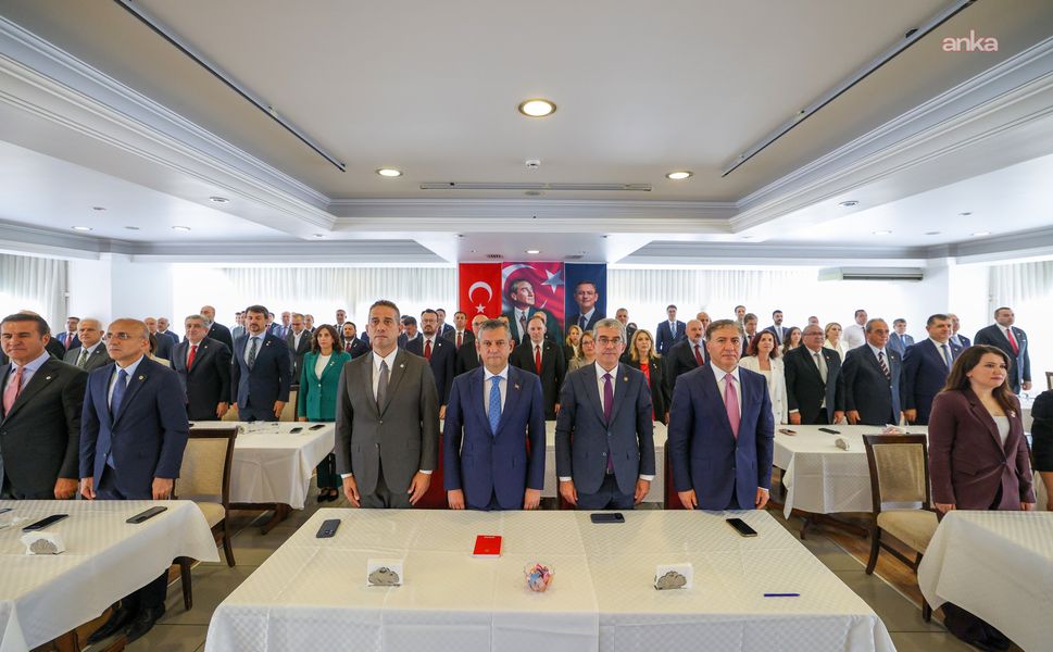 YENİ Parti'de A Takımı Belli Oldu: Özgür Özel Başganlığındaki İlk MYK Onaylandı!