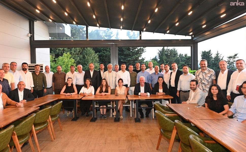 CHP’de Butlan Kararıyla Başlayan İstifa Furyası Zirvede: İstanbul İl ve İlçe Yönetimleri İstifa Etti!