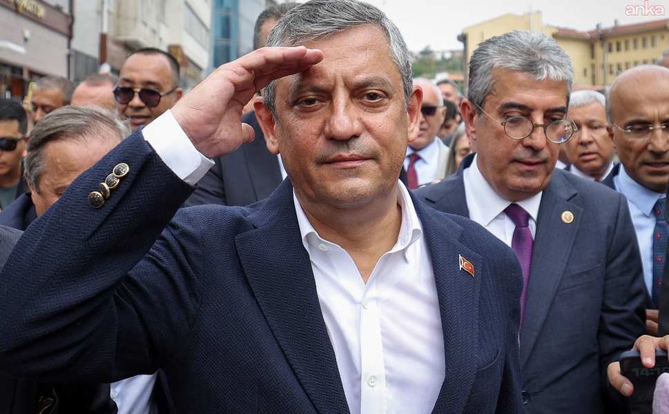 YENİ Parti'de Tarihi Gün! Özgür Özel Aylar Sonra Liderliğini İlan Etti: İşte İlk Karar