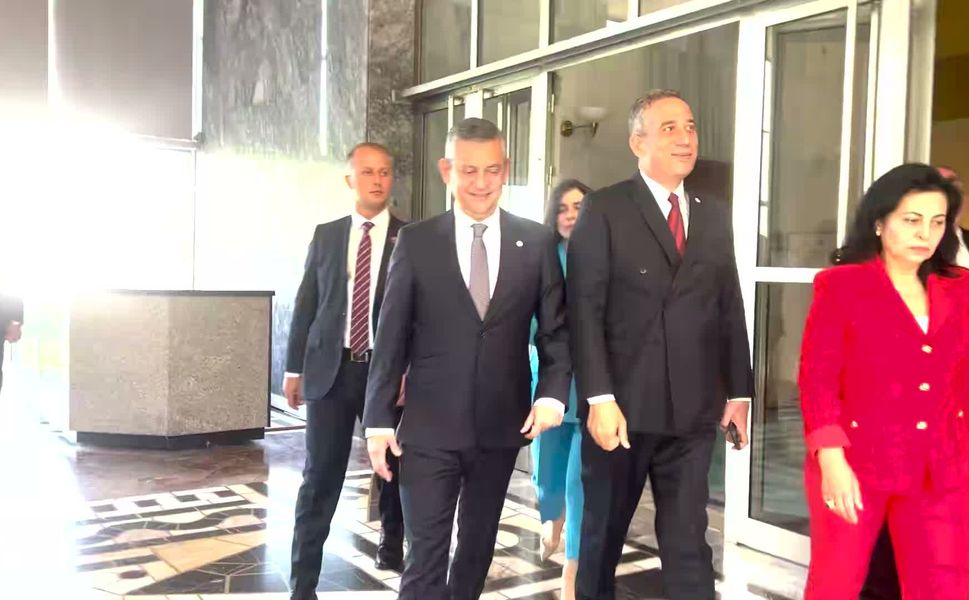 Meclis'te Kritik 40 Dakika: YENİ Parti'nin 'Çerçeve Yasa' Kararı Belli Oldu!