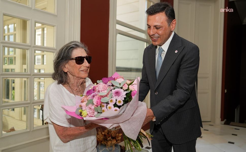 Siyasette Tarihi Adım: Sevinç İnönü YENİ Parti Saflarına Katıldı!