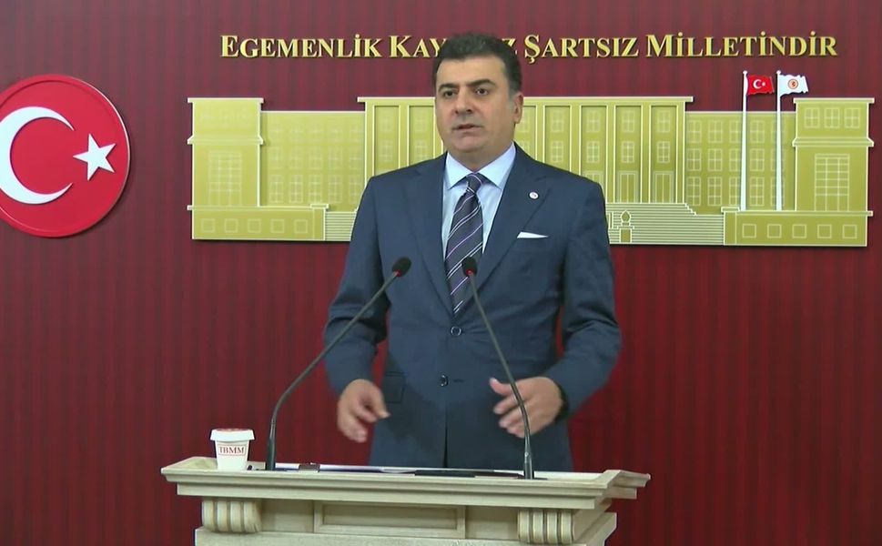 YENİ Parti Milletvekilleri Eylülde Sahaya İniyor: Üye Sayısı 400 Bini Aştı