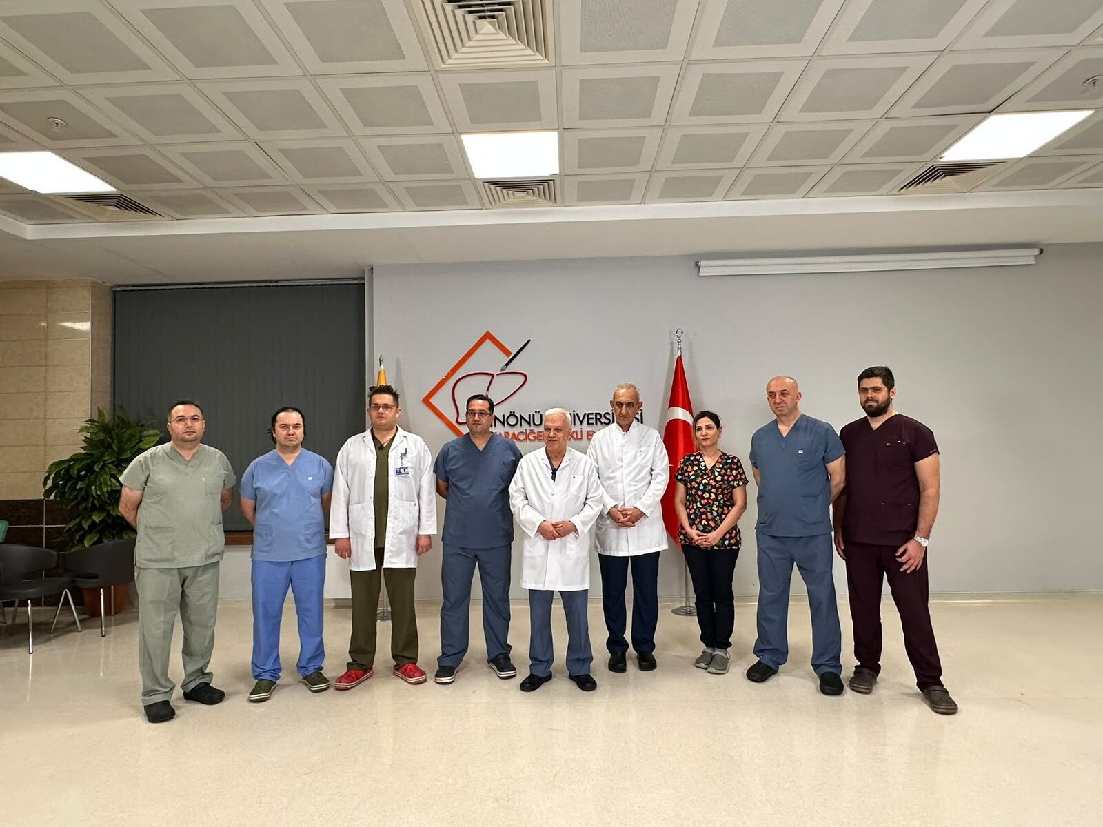 Tıp Tarihinde Milat! Malatya'da Dünyanın İlk 8'li Çapraz Karaciğer Nakliyle İmkansız Başarıldı