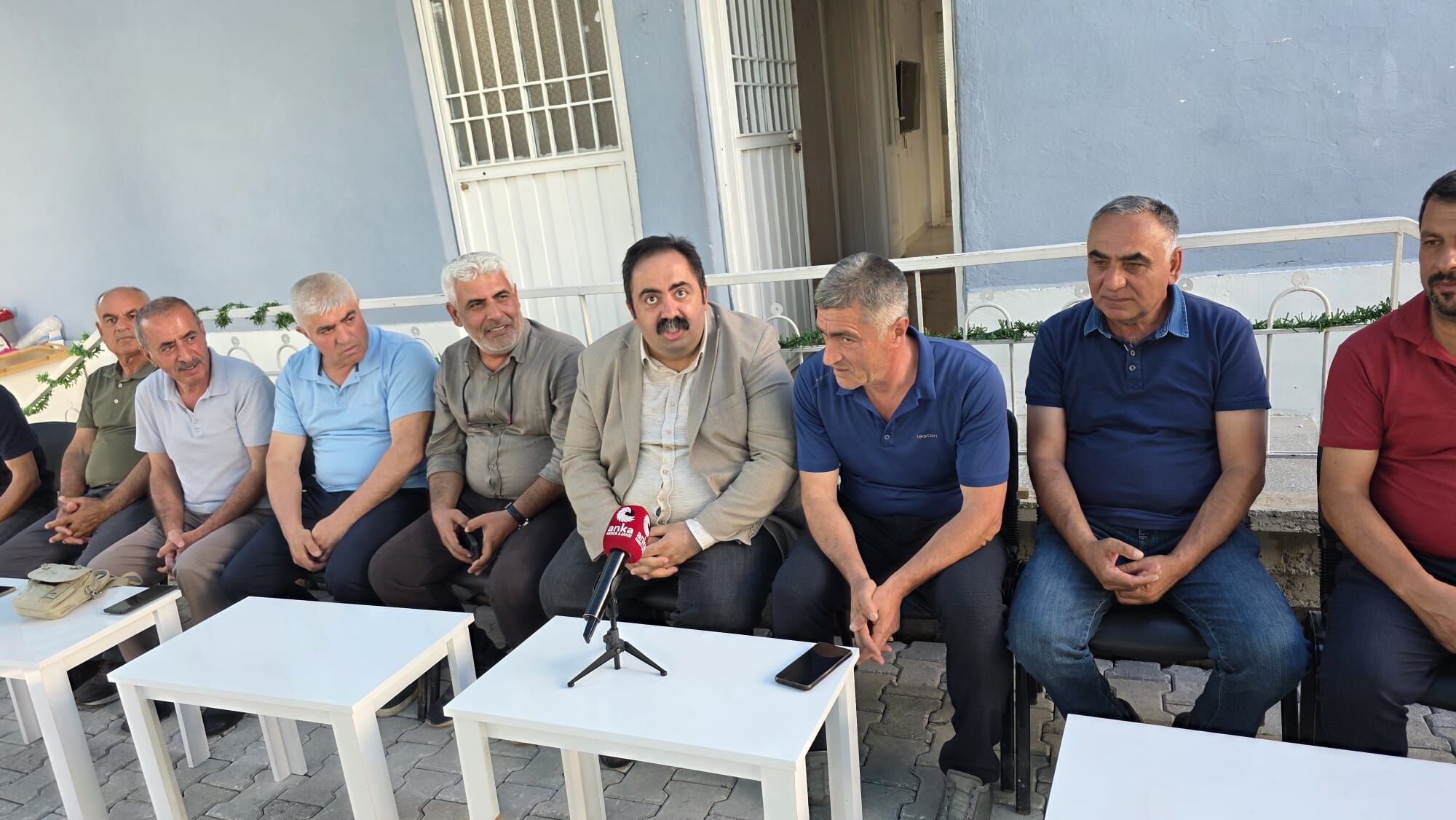 Malatya Emek ve Demokrasi Platformu'ndan Özgür Özel İletişim Ofisi'ne destek: Seçilmiş CHP yöneticilerinin yanındayız