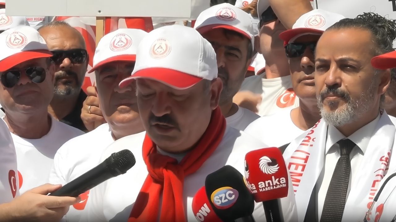 349 Kilometrelik Yürüyüş Ankara'da Tamamlandı: "Askerliğin Sözleşmesi Olmaz!"