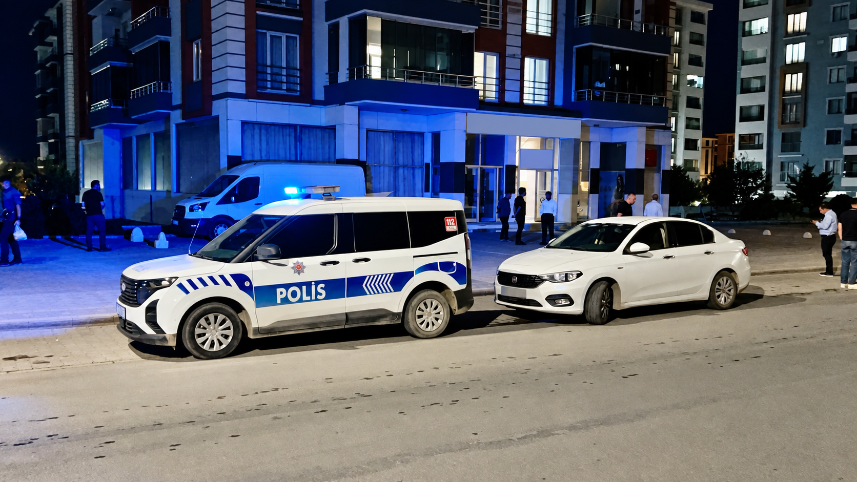 Battalgazi'de Hareketli Dakikalar: İş Yeri Önünde Pompalı Tüfekle Ateş Açıp Kaçtılar!