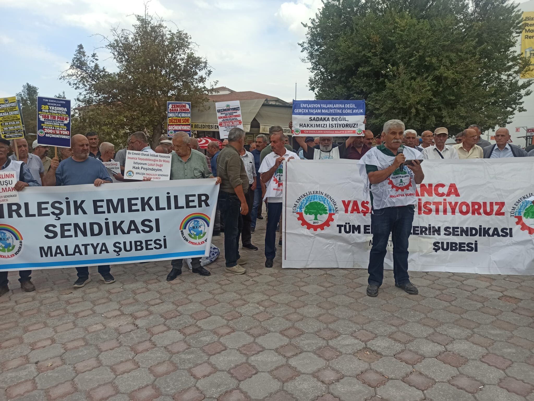 Malatya’da Emeklilerden Alan Çıkarması: Seyyanen Zam Davası AYM Gündeminde