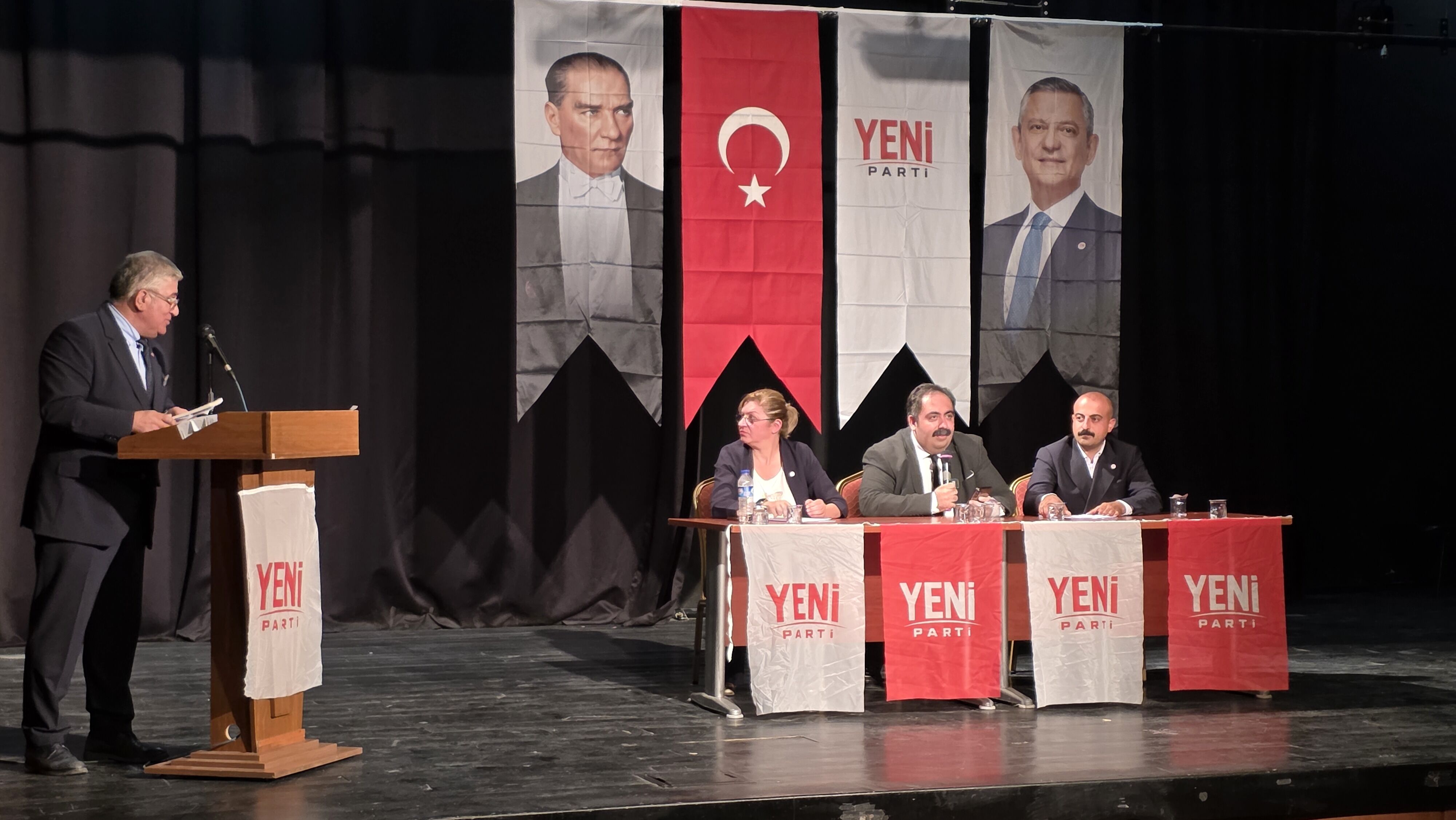 Malatya Yeşilyurt’ta 1. Olağan İlçe Kongresi: Hakkı Ayas Başkan Seçildi