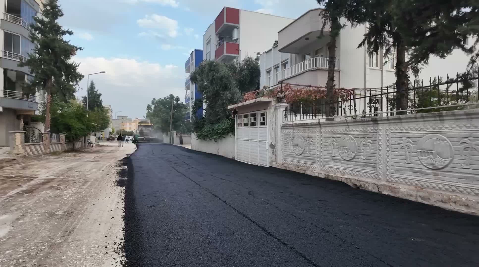 Adıyaman’da Yaralar Sarılıyor: Depremin En Çok Etkilediği Mahallede Asfalt Seferberliği!