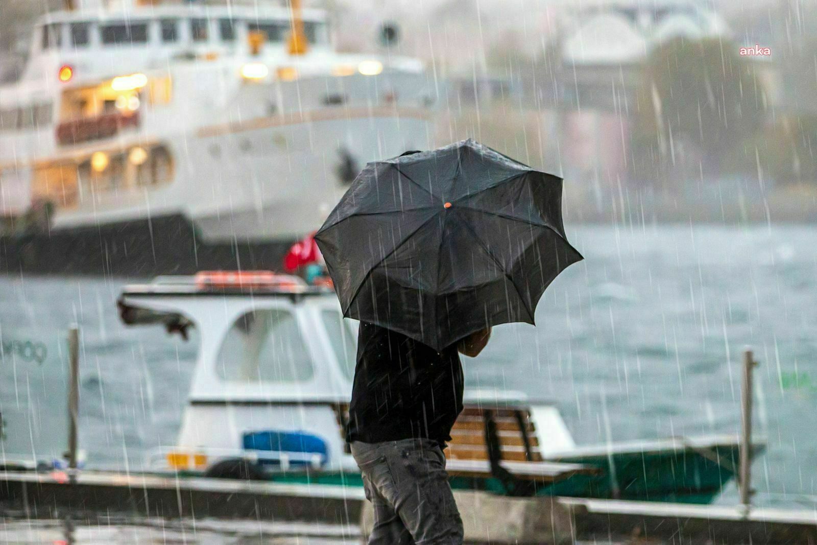 Meteoroloji'den Çok Sayıda İle Kuvvetli Yağış ve Toz Taşınımı Uyarısı